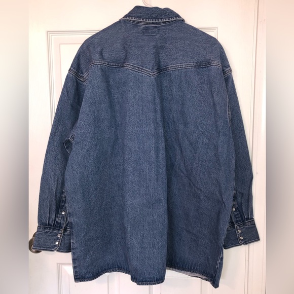 Levi’s Button down denim shirt (Updated sizes) - Picture 8 of 14
